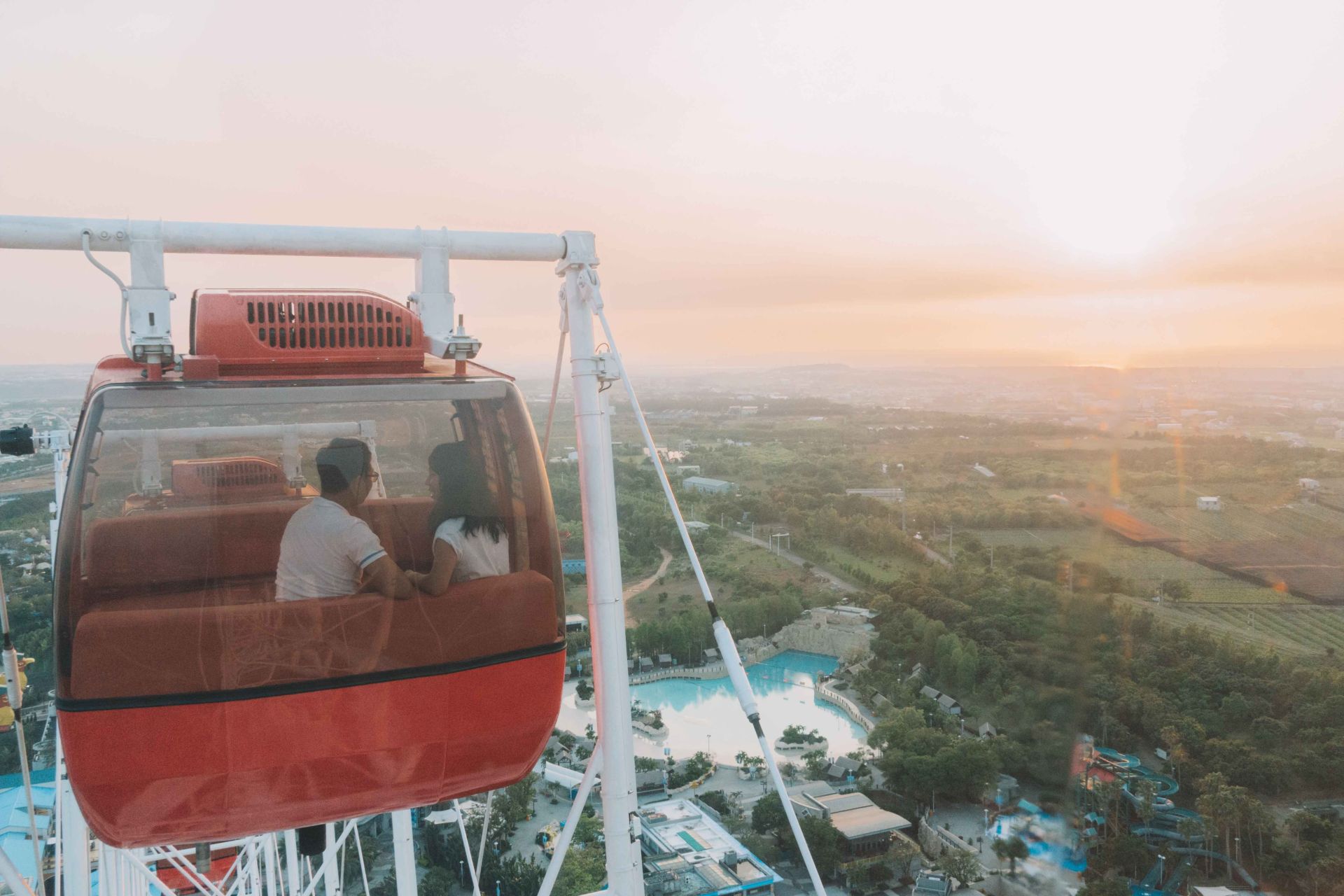 軍警消限定爽玩！麗寶樂園「2人1000元」再送摩天輪